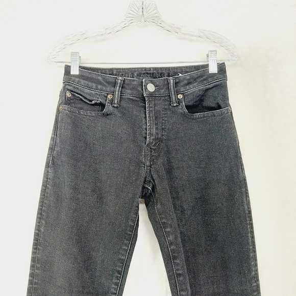 American Eagle Outfitters Women's Black Mid-Rise Relaxed Fit Straight Leg Jeans - Picture 3 of 8